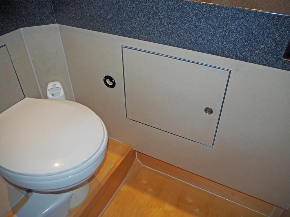 Cabin en avant, H&eacute;bergements